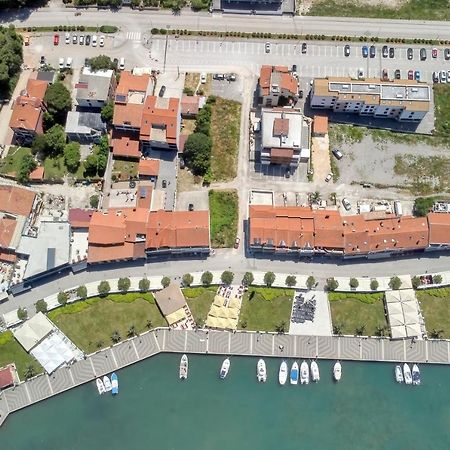 Penthouse Zola With Private Parking Apartment Medulin Exterior foto
